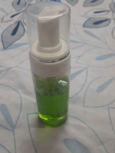 Himalaya Purifying Neem Face Wash