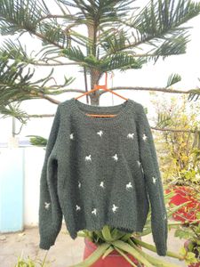 Green Sweater with Unicorns