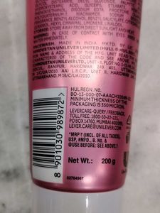 Pond&#39;s bright beauty Face wash