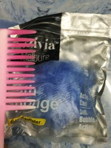 Oziva Bath Sponge - New in Package and hair comb