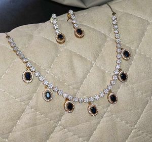 Jewellery Set - Necklace and Earrings