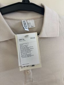 H&amp;M RIBBED POLO TSHIRT