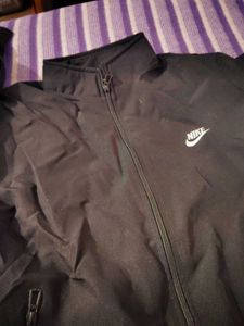 Nike Black Jacket - Lightweight &amp; Stylish
