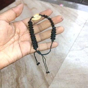🌊 Cowrie Handwoven Black Bracelet