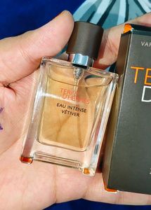 D&#39; Hermes Perfume