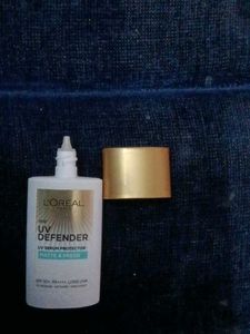 L&#39;Oreal UV Defender SPF 50