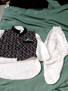 Traditional White Kurta Pajama With Black Jacket