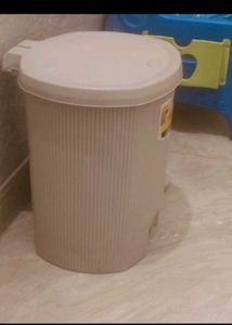 Dustbin