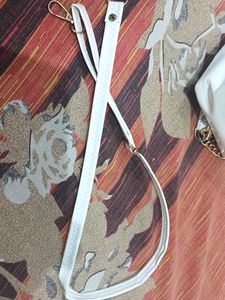 White Sling Bag + 1 Extra Slin