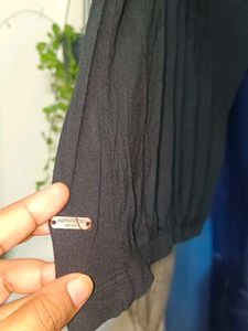 Max Ladies Black T-shirt