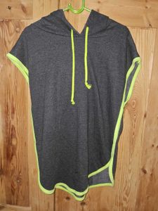Free DeliverySleeveless Hoodie Tunic Top