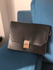 Black Clutch