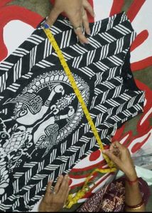 Women Black &amp; White Printed Kurti