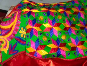 Front Tie Koti
