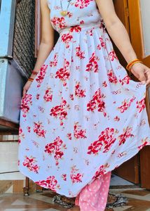 One Piece Dress In Light Pink Colour