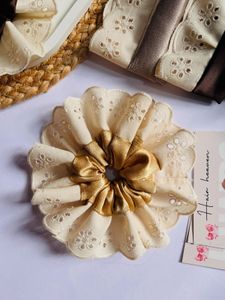 Lace Ruffle Scrunchie