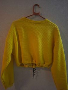 yellow cropped sweatshirt