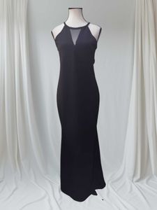 Elegant Black Halter Maxi Dress NEW!!!🖤🖤🖤
