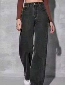 Wide Leg Jeans - Light Wash