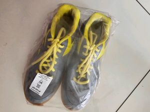 Nivia Badminton Shoes Size 8