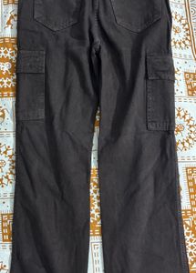 Brown Straight-Leg Cargo Pants – Stylish for women