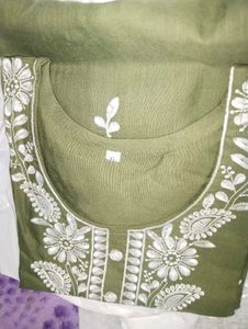 Olive Green Embroidered Kurta XL size