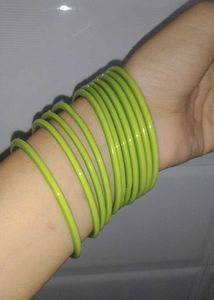 4 Set Of Glass And Velvet Bangles