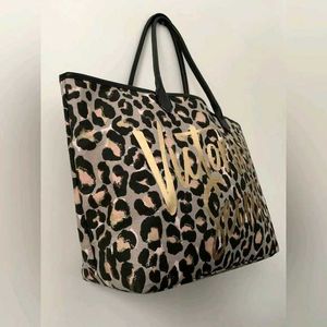 Victoria&#39;s Secret Leopard Print Tote Bag
