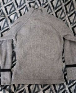 Cozy Grey Ribbed Knit Turtleneck Sweater