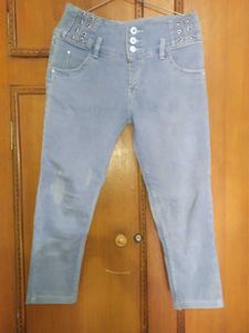 Stylish Light Wash Jeans