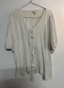 H&amp;M White Lace-Up Blouse