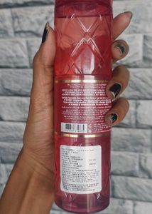 Strawberry flirt Body Mist Bath 236ml