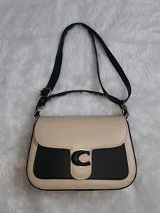 Chic Two-Tone Shoulder Bag