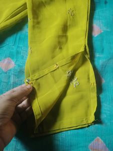 It Can Be Used For Mehendi Ceremony