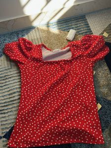 Red Heart Print Puff Sleeve Top