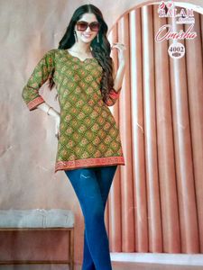 NICE SHORT KURTI 🛍