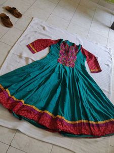 Embroidered Kurta Set