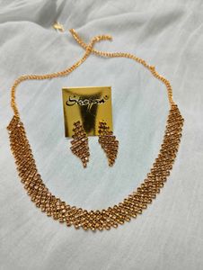 Gold-toned Necklace Set