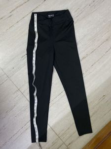 Crisscross Waist Black Leggings