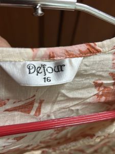Floral Print Top - Defour