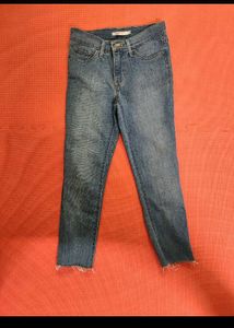 Levis Shaping Slim Jeans