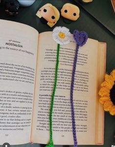 Aesthetic Crochet Flower Bookmark