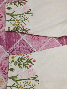 Floral Embroidered Leggings
