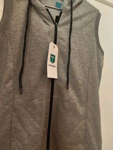 BRAND NEW TEAMSPIRIT ZIP UP HOODIE