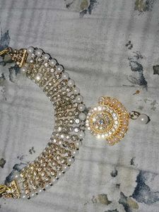 Elegant Gold-Tone Necklace &amp; Earring Set