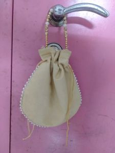 Floral Embroidered Pouch