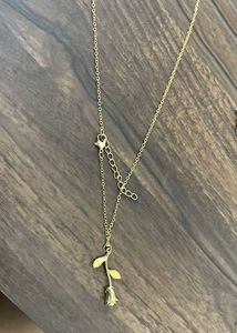 Rose Pendant Necklace