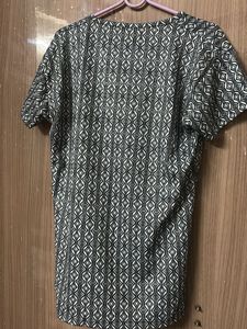 Girls T-shirt