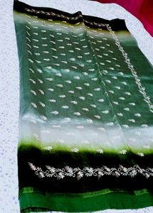 Emerald Green Embellished Silk Sare2