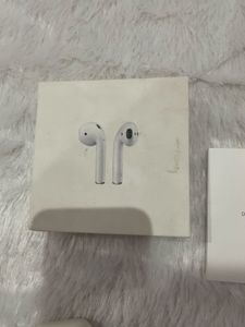 Used Apple AirPods 2nd Gen